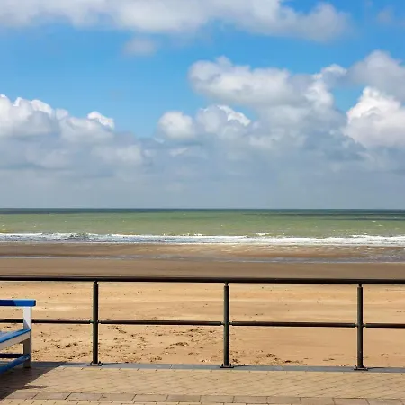 Cosy With Sleeping Area And Sea View Lägenhet *