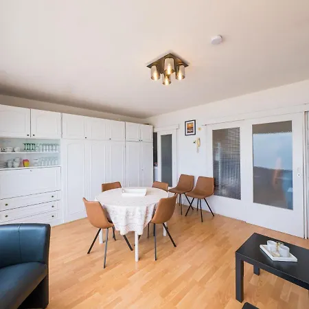 Apartament Cosy With Sleeping Area And Sea View