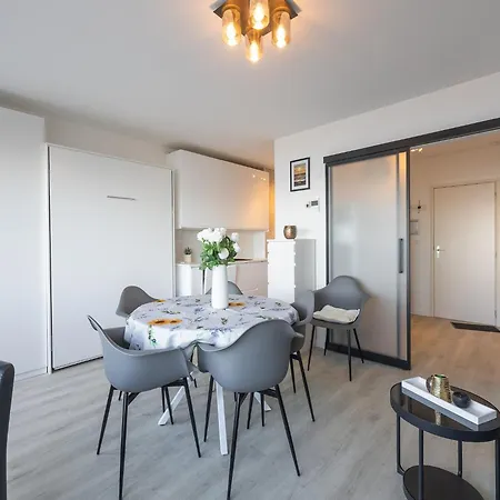 Cosy With Sleeping Area And Sea View Διαμέρισμα *