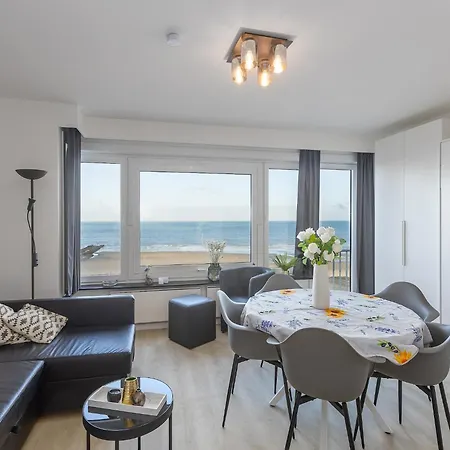 Lägenhet Cosy With Sleeping Area And Sea View